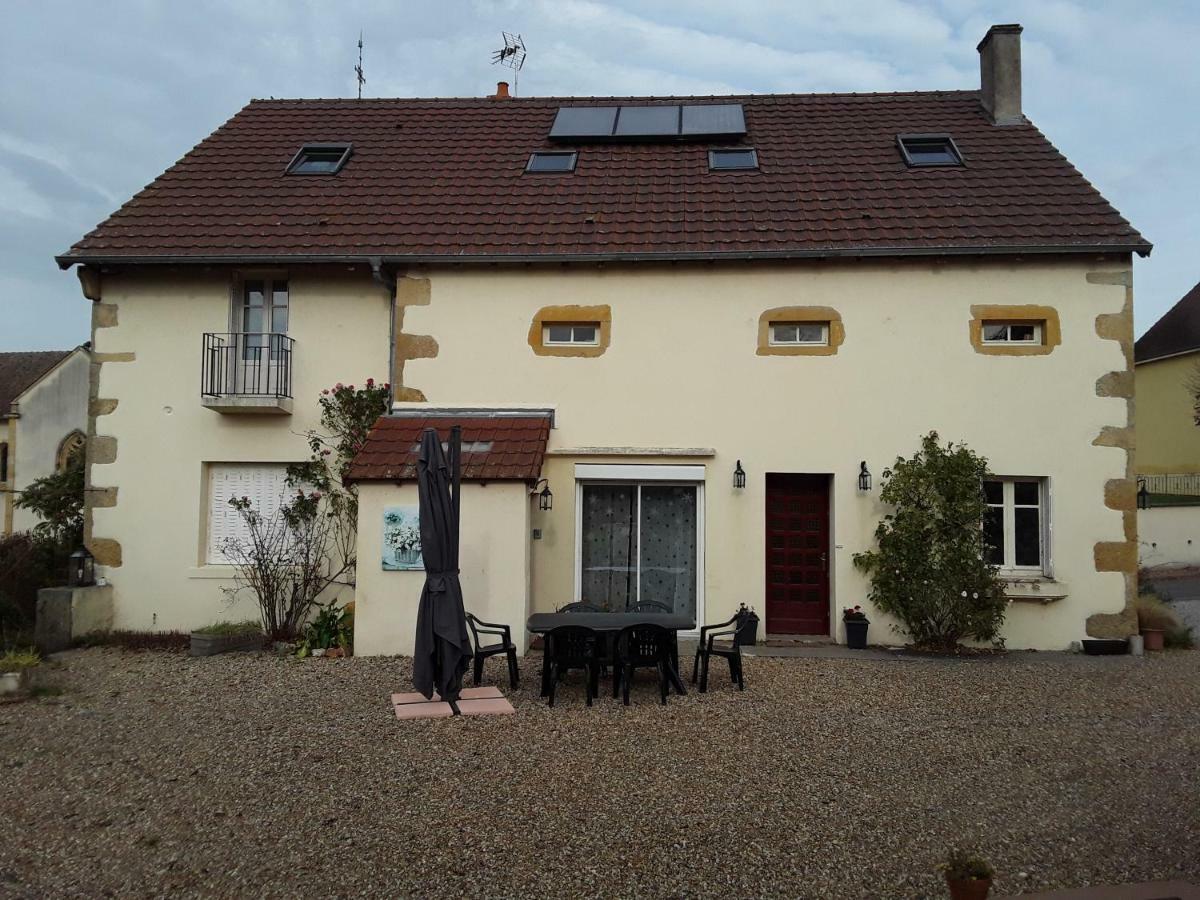 Hotel Escampette Saint-Aubin-en-Charollais Zewnętrze zdjęcie